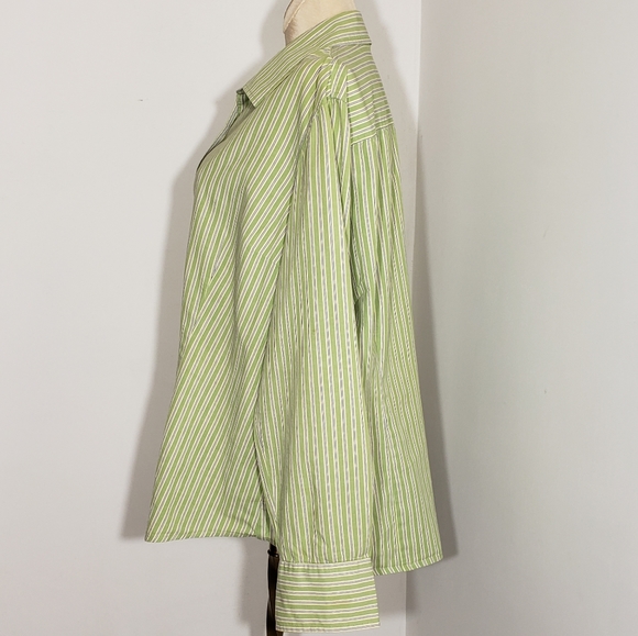 Van Heusen ladies dress shirt size XL  Green and w - Picture 2 of 6
